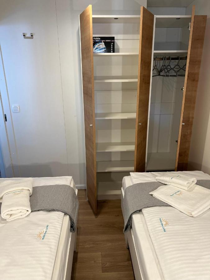 Mobile Home La Vida Biograd Na Moru Esterno foto